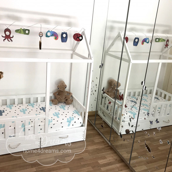 Painted Toddler House Bed H4D-16