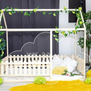 Toddler House Bed with slats H4D-17