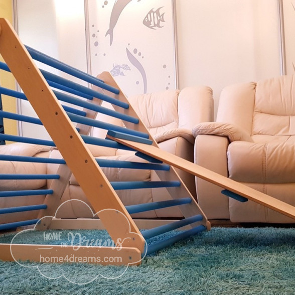 A modifiable baby climbing toy with a slide board 